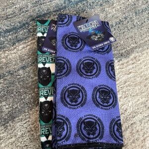 Marvel Black Panther Wakanda Forever Set of 2 (2 Pack) 15inX25in Kitchen Towels